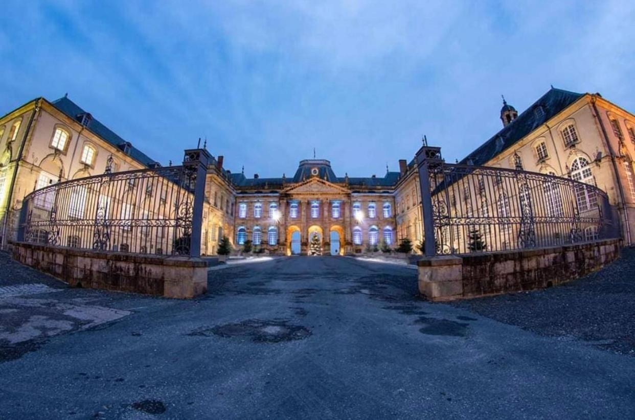 Chez Julien: Appartement Confort Plein Centre Lunéville المظهر الخارجي الصورة